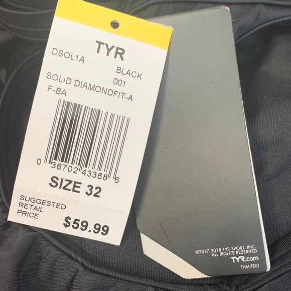 TYR Women's Tyreco Solid Diamondback Swimsuit Black Size; S/32 - Picture 3 of 7
